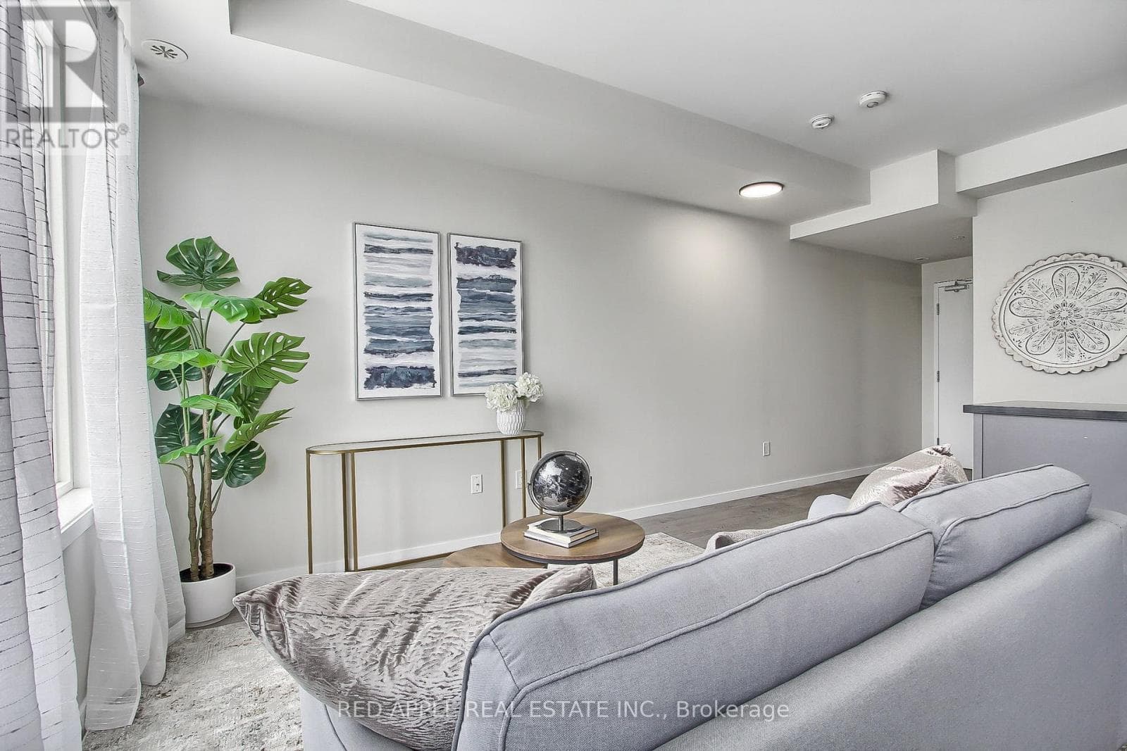 110 - 600 ALEX GARDNER CIRCLE — photo 5