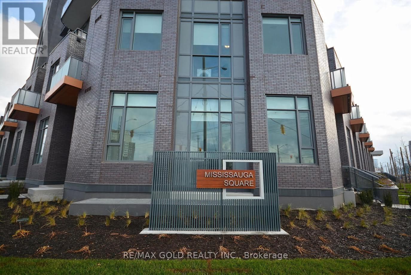 2508 - 8 NAHANI WAY — photo 3