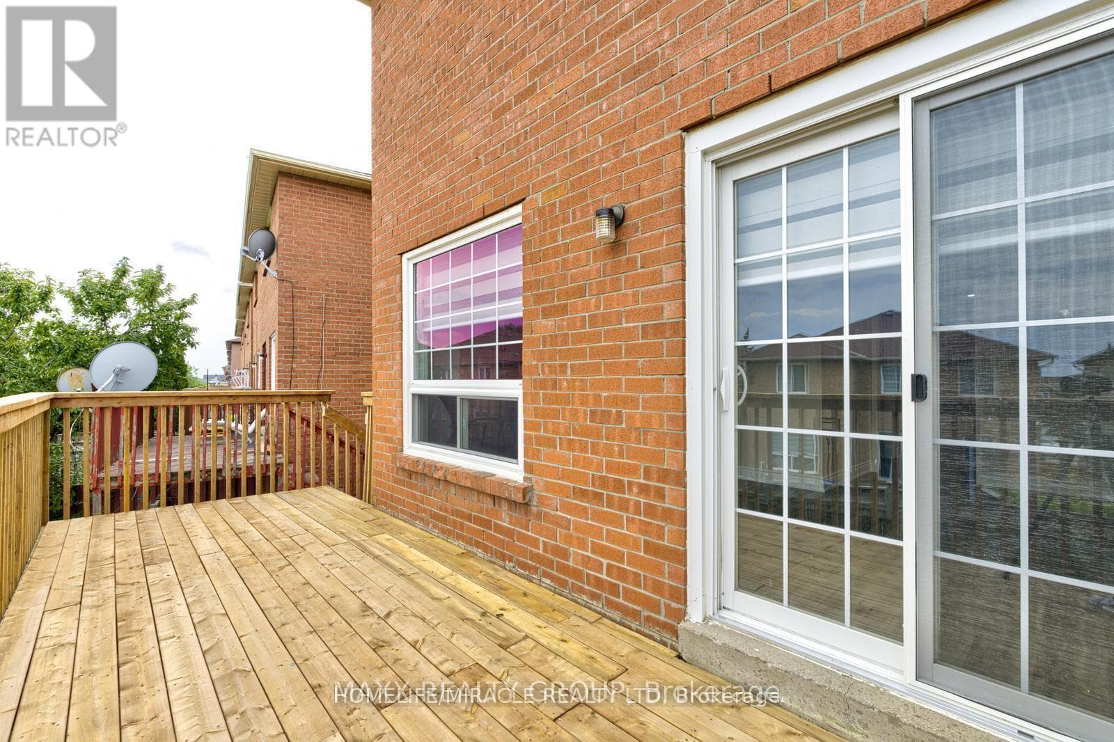 109 WOODSEND RUN — photo 5